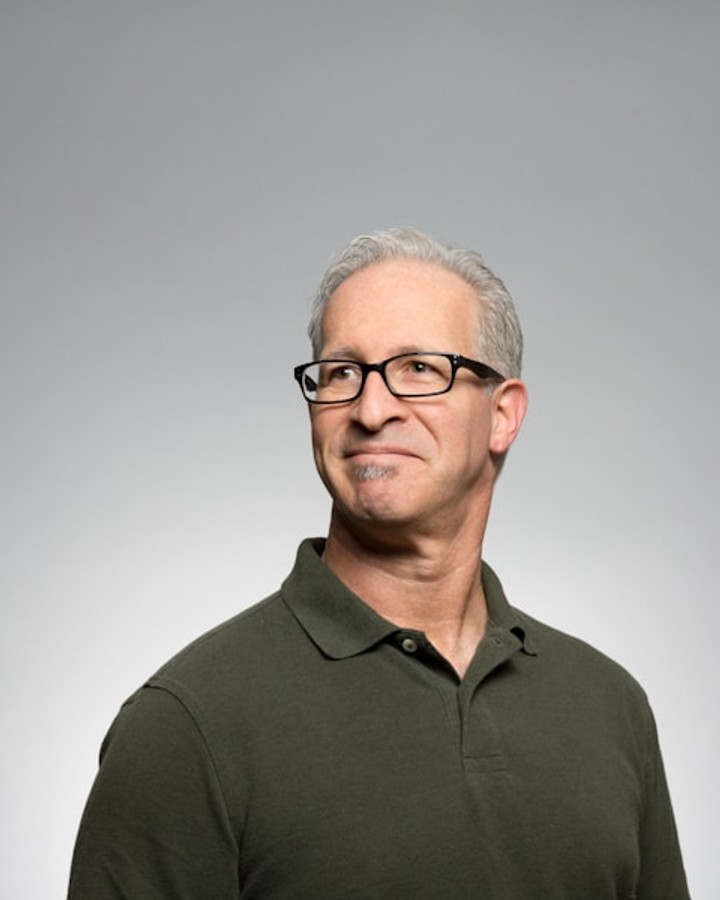 Daniel Hayes